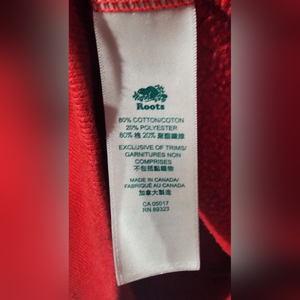 Roots Red Canada Logo Hoodie Sweater - Women in size:M - Picture 9 of 9
